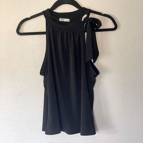 MK One Tops - MK One Sleeveless Black Blouse. Size Small.
